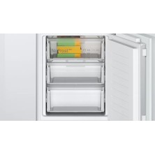 Bosch Serie 4 KIN86VFE0 nevera y congelador Integrado 260 L E