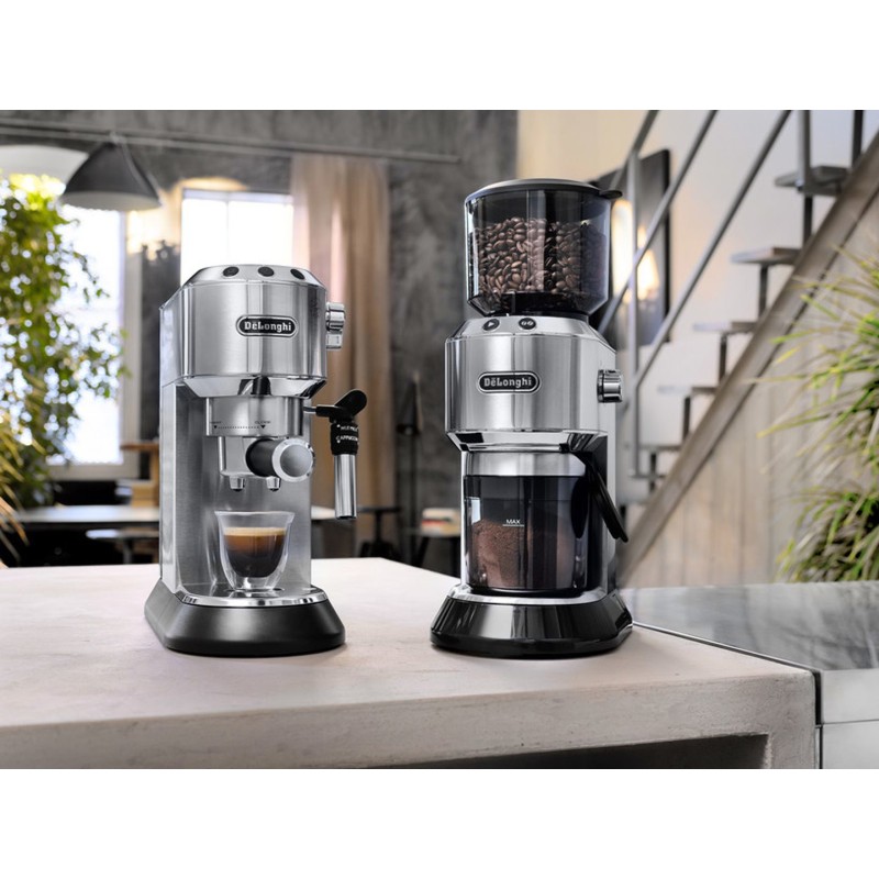 De’Longhi Dedica Style EC 685.M Semi-automática Máquina espresso 1,1 L