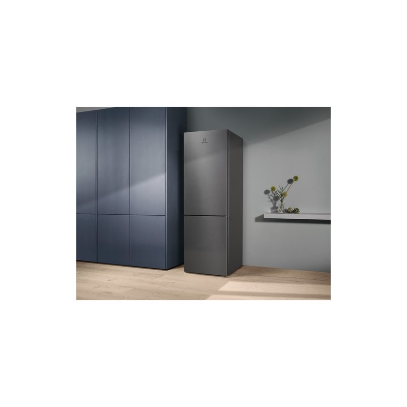 Electrolux LNT6ME32U2 Independiente 330 L E Acero inoxidable